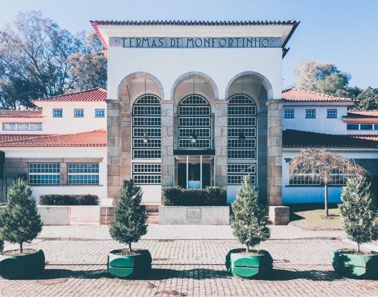 Casa Vinte & Cinco Alojamento Local Penha Garcia Bagian luar foto